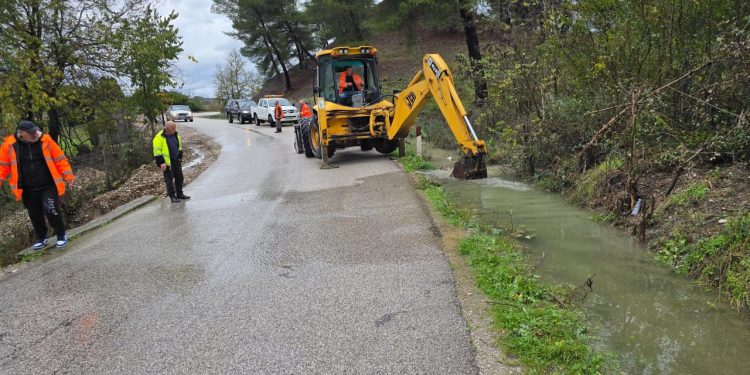 Reshjet intensive, Prefektura Gjirokastër thirrje banorëve: Kufizoni lëvizjet e panevojshme!