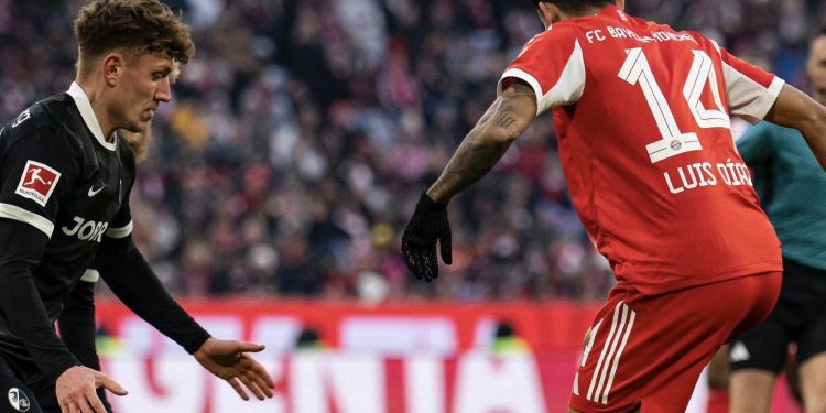 VIDEO/ Bayern argëtohet ndaj Freiburgut, gola dhe përmbysje