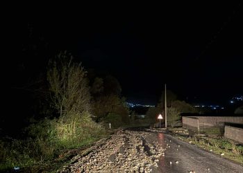 Moti i keq, rrëshqitje dherash në rrugën e Libohovës