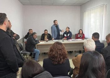 Delvina mes përmbytjeve, shkarkohet kryetari i PS