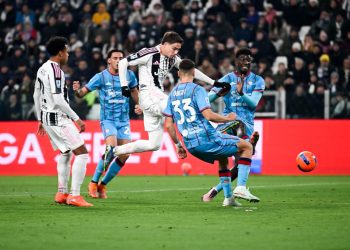 VIDEO/ Super Yildiz, Juventus thyen Cagliarin