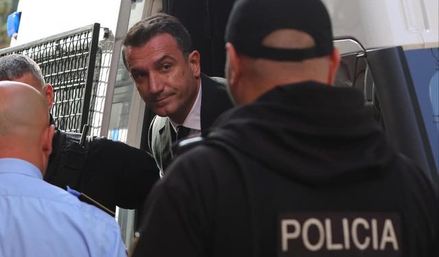 SPAK nuk lejon Veliajn të marrë pjesë në mbledhjen e Këshillit Bashkiak