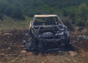 Dyshohet se është shqiptar/ Çfarë zbuloi policia greke në trupin e viktimës së djegur brenda makinës