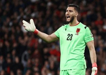 Strakosha: Athina është shtëpia ime. Shqipërinë e zgjodha prej familjes