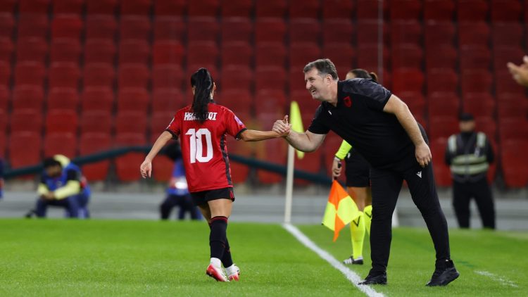 Ndeshjet kundër Turqisë/ Trajneri Grima: Po bëjmë maksimumin për të forcuar grupin, këto miqësore janë një test i rëndësishëm