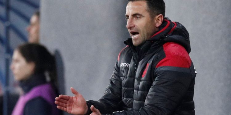 “Duam fitoren ndaj Anglisë”, Bulku shpjegon zgjedhjet e Sylvinho-s: Broja në stol…