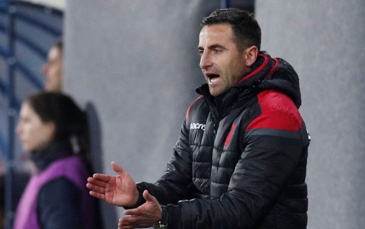 “Duam fitoren ndaj Anglisë”, Bulku shpjegon zgjedhjet e Sylvinho-s: Broja në stol…