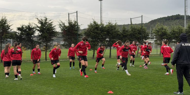 Kombëtarja e vajzave mbyll përgatitjet për miqësoren e dytë ndaj Turqisë. Trajneri Grima: Na duhet ritëm & rezultate për vazhdimësinë