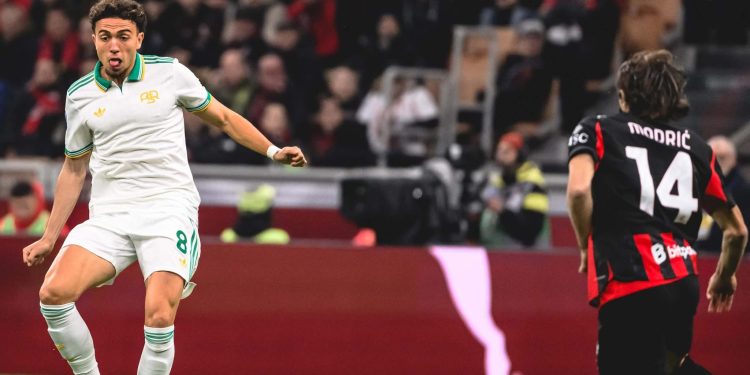 VIDEO/ Milan kalon pengesën e Romës, Dybala bën “mëkat”