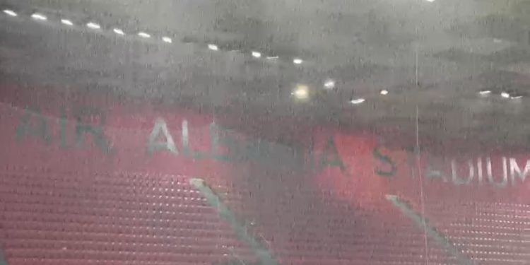VIDEO/ Luhet ndeshja e Superiores,  “Air Albania” pushtohet nga reshje të pazakonta shiu