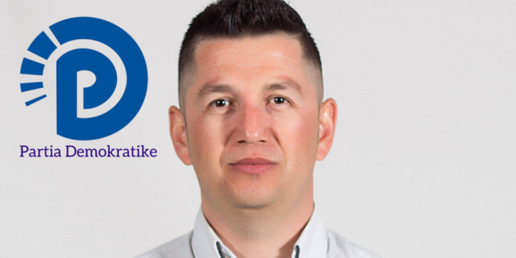 Humbi zgjedhjet në Vlorë, kandidati i PD: Patronazhistët më telefonuan edhe mua 2 herë