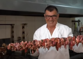 Kukureci i Libohovës, sekretet dhe si ta gatuani (VIDEO)