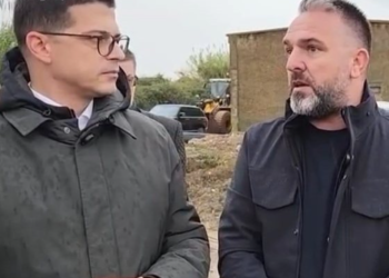 Forcohet argjinatura e Bistricës, ministri Vengu në kanalin e Çukës: Vijon puna deri në rehabilitimin total