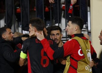 Triumfi ndaj Polonisë, Shqipëria i ka “heronjtë”. Llogaritë e kuqezinjve për transfertë