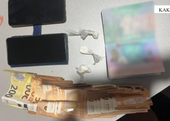 Dy të ndaluar/ Kapet drogë, fishekë dhe 3700 euro në Kakavijë