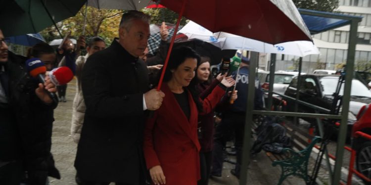 Mbaron seanca, gjykata nuk ndryshon masën për Ballukun, kreun e ARRSH dhe KESH