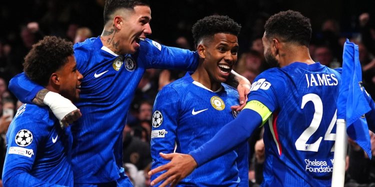 “Çmontuan” Barçën, Marseca: Fitore e madhe. Flick: E vështirë më 10 lojtarë