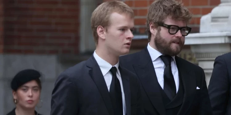 Beqari më i kërkuar i Britanisë është vetëm 18 vjeç! Kush është Albert Windsor i panjohur me gjak blu?