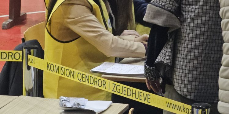 Përfundon numërimi i kutisë së Parë në Tepelenë, ja rezultati në fshatin e Gramos Sakos