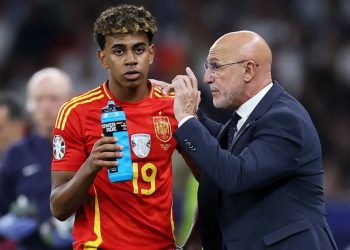 De la Fuente publikon listën, sa shumë mungesa, por rikthehet Yamal