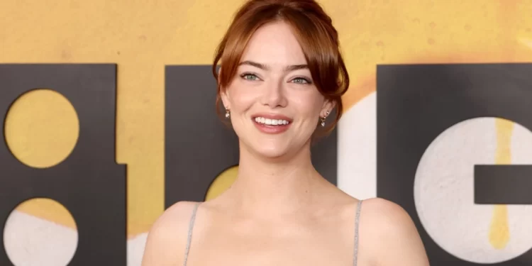 Emma Stone është gruaja më e bukur në botë sipas “Raportit të Artë”! Cilët personazhe të tjerë të famshëm janë në listë?