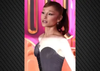 Tension në tapetin e kuq, Ariana Grande u kërkon fotografëve të ruajnë qetësinë