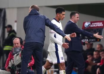 Nuk e priti mirë zëvendësimin në ndeshjen ndaj Shqipërisë, Tuchel mesazh Bellinghamit: Përmirëso sjelljen