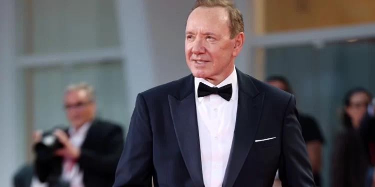 “Rënia e një gjigandi”/ Si përfundoi Kevin Spacey duke shëtitur vetëm me një valixhe