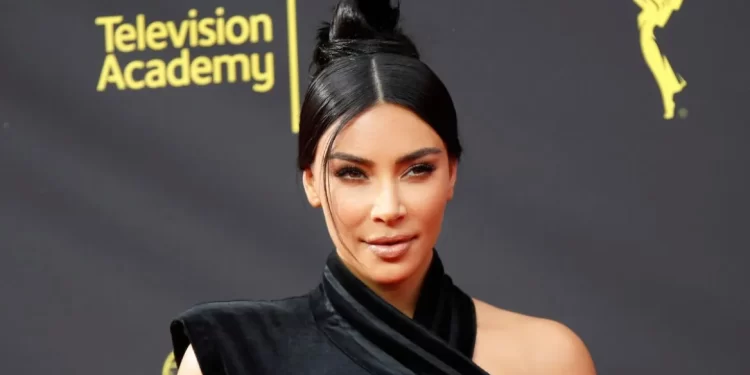 Veshja e Marilyn Monroe, flet për herë të parë Kim Kardashian!