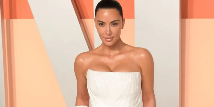 Kim Kardashian flet për diagnozën e aneurizmit në tru: Kam katër fëmijë që varen nga unë