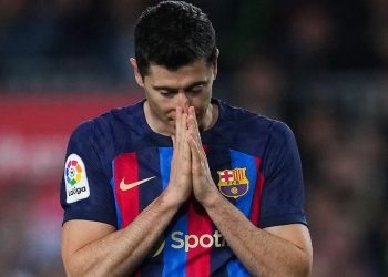 “Lewa është i pamëshirshëm”, gazetari polak sulmon kapitenin: Si ndikoi në shkarkimin e Ancelotti-t dhe Xavi-t