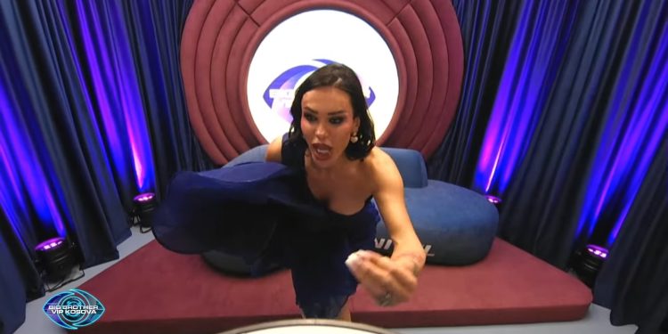 Probleme me diabetin, klipi ku Linda Rei shfaqet në gjendje të rënduar