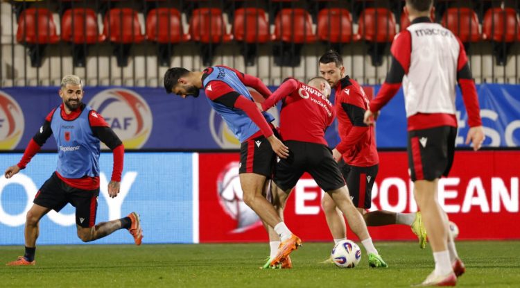 Sylvinho “sakrifikon” dy lojtarë, zbulohen kush përfundon në tribunë ndaj Andorrës