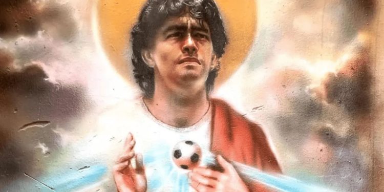 5 vite pa Maradonan, bota e futbollit kujton legjendën argjentinase