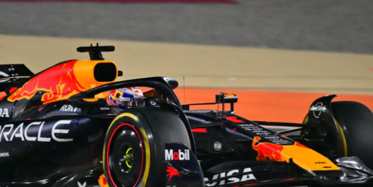 Formula 1/ Verstappen “mbretëron” në Katar, rikthehet në garë për titull