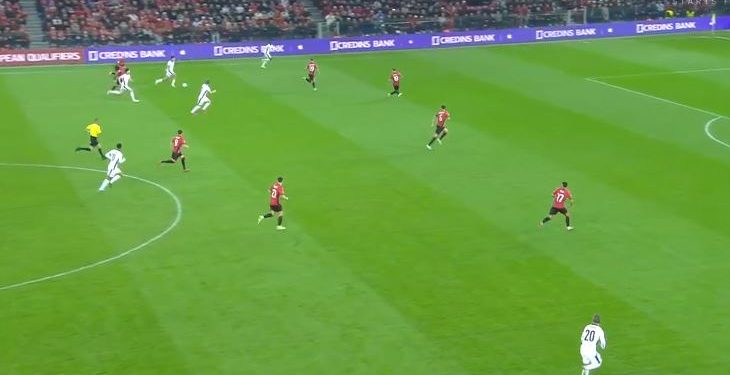 LIVE Shqipëri-Angli/ Hysaj “flirton” me golin, kuqezinjtë të rrezikshëm ndaj Anglisë (VIDEO)