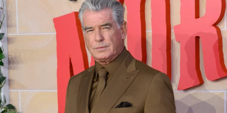 Tragjeditë e Pierce Brosnan/ Së pari i vdiq gruaja, pastaj vajza, tani po përpiqet të pajtohet me djalin