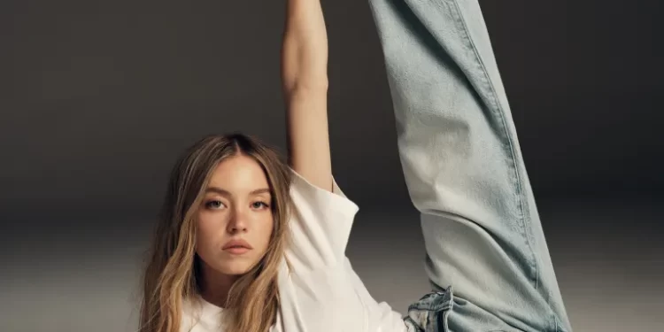 Sydney Sweeney tregon transformimin ekstrem fizik për rolin në “Christy”