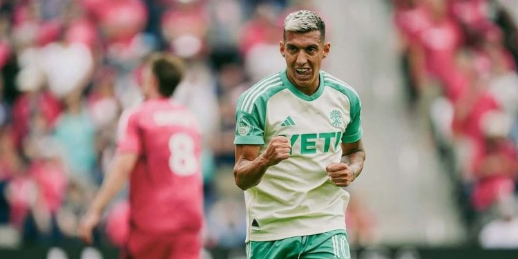 Serie A “thërret” Uzunin, “bomberi” reflekton largimin nga Austin