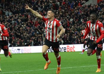 Granit Xhaka gjen golin e parë, mesfushori protagonist sërish me Sunderland në Angli