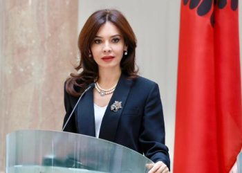 Spiropali nis sot vizitën në Greqi, diskutime për çështjen e detit dhe integrimin në BE