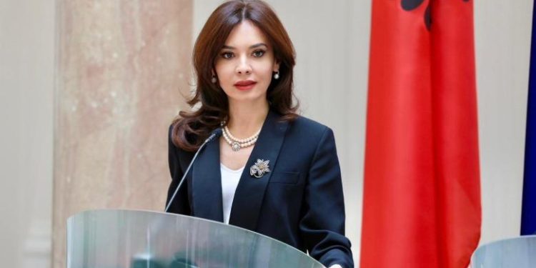 Spiropali nis sot vizitën në Greqi, diskutime për çështjen e detit dhe integrimin në BE