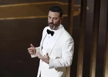 Moderatori i njohur nuk largohet, Kimmel nënshkruan kontratë të re me ABC