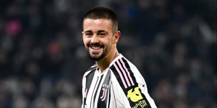 Juventus, Spalleti vlerëson Zhegrovën: Bën driblime që tek  të tjerët nuk i shohim