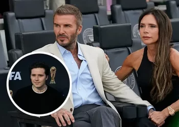 Arsyeja e pabesueshme pse Brooklyn Beckham i bllokoi prindërit e tij David dhe Victoria