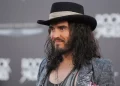 Pasuria e Russell Brand: Sa i pasur është komediani i akuzuar për përdhunim dhe sulm seksual?