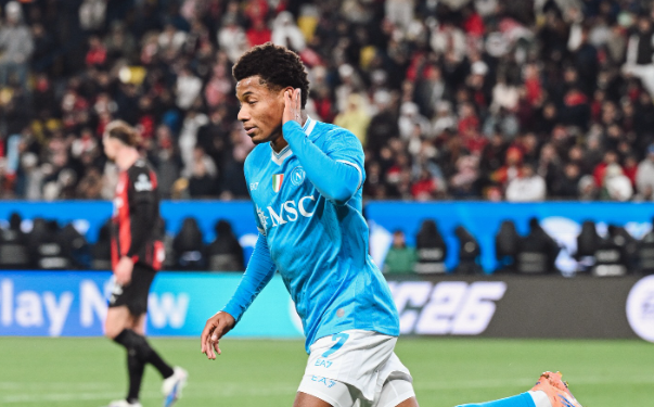 VIDEO/ Napoli “fluturon” në finalen e Superkupës së Italisë, Milan bie në Riad