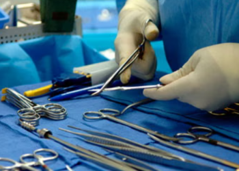 E rëndë/ 57-vjeçarja ndërron jetë pas ndërhyrjes kirurgjikale