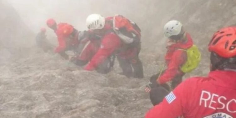 E rëndë në Greqi/ Humbin jetën 4 alpinistë pasi i zuri orteku i dëborës