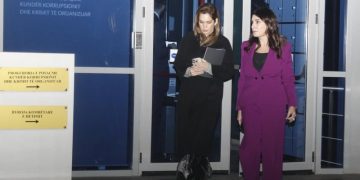 Dosja e SPAK për AKSHI, 10 milionë euro në tre vjet për çokollata e biskota